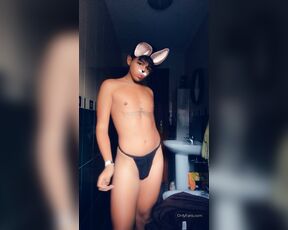 Wawito aka wawito OnlyFans Video - 12-24-2019 - I want eat a lit a carrot