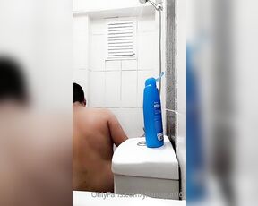 UğurYilan aka yilanugur06 - 04-19-2021 OnlyFans Video - My guest saw me taking a shower  I caught while watching me and you gave