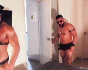 Choloso aka choloso - 11-30-2022 OnlyFans Video - Foursome domination and fucking in leather, cumming soon christof0386 zethsstripper adelfinq