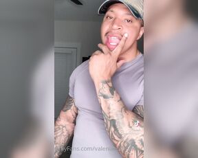 Valentino The Entertainer aka valentinotheentertainer - 06-14-2022 OnlyFans Video - Who should I collab with Next Tag them in the comments