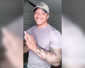 Valentino The Entertainer aka valentinotheentertainer - 06-14-2022 OnlyFans Video - Who should I collab with Next Tag them in the comments