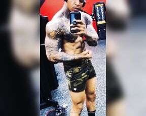 Valentino The Entertainer aka valentinotheentertainer - 06-07-2024 OnlyFans Video - Wanna workout