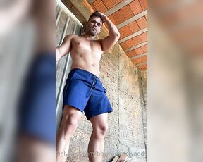 OnlyXXXGuys aka onlyxxxguys OnlyFans - Sundays running asked for a pit stop to jerk off in a house in construction, says