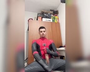 OnlyXXXGuys aka onlyxxxguys OnlyFans - Spider man jerks off and cums on himself, says @victtxrrr, a popular Spanish influencer, who needs two