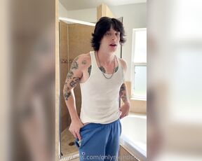 OnlyXXXGuys aka onlyxxxguys OnlyFans - OMG, his cumshots the incredibly hot TikToker @onlyroundsfans from Florida is currently exploring his sexuality, and