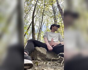 OnlyXXXGuys aka onlyxxxguys OnlyFans - Hiking makes me HORNY! Stopped off the trail to jerk off in the woods , says