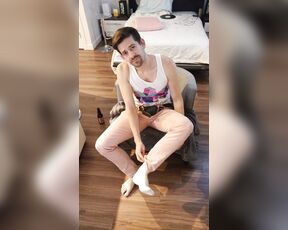 Cliffordpacker aka cliffordpacker - 08-21-2018 OnlyFans Video - Jerking off with a condom Per request condom