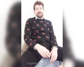 Cliffordpacker aka cliffordpacker - 03-06-2022 OnlyFans Video - Hey dad, I thought it was probably time we addressed this