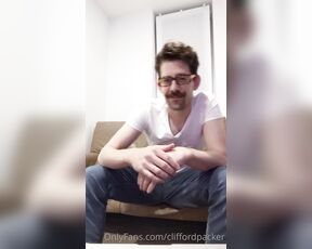 Cliffordpacker aka cliffordpacker - 06-25-2022 OnlyFans Video - Maybe you think youre straight and youd never do anything with a guy, but I really