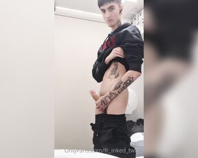 Fr_Inked_Twink aka fr_inked_twink - 01-29-2023 OnlyFans Video - My colleague tried to open the door, oops