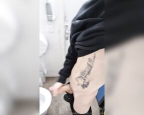 Fr_Inked_Twink aka fr_inked_twink - 01-13-2024 OnlyFans Video - Escaping from work to rest a bit