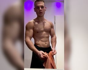 Alpha Tom aka alphadomtom - 01-22-2024 OnlyFans Video - Worship that body