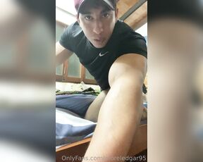 Edgar Morel aka moreledgar95 - 04-22-2023 OnlyFans Video - Hubo fallos de cámara, totalmente casero y dedicado a Miguel  una delicia ya fue imaginar