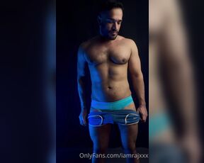 Raj aka iamrajxxx - 03-10-2023 OnlyFans Video - feelmyselffriday _ like literally feeling myself  onefacephotog