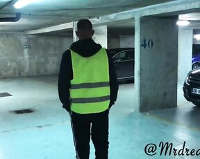 Cedric Dreamer 22 aka mrdreamy241 - 12-04-2018 OnlyFans Video - Quand je ramène mon mec jeromejames02 dans un parking pendant la manif des gilets jaunes