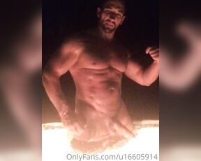 David Mitchell aka cpxxx - 05-25-2020 OnlyFans Video - Last night in the jaccuzi