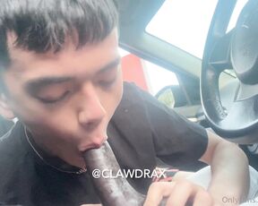 Clawdrax aka clawdrax - 07-19-2023 OnlyFans Video - sucked this guy in his car in a parking lot, it was so yummy