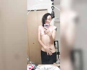 Kerri LaBouche aka kerrilabouche - 07-28-2021 OnlyFans Video - Dumb little getting ready in the morning thing X3