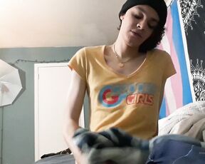 Kerri LaBouche aka kerrilabouche - 10-27-2019 OnlyFans Video - Client ordered a custom of me busting a nut in his face