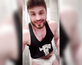 RichieRey Oficial aka richierey oficial - 05-21-2023 OnlyFans Video - Tiktok mis papis