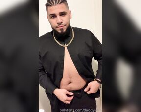 King Papi aka daddyvers - 01-31-2019 OnlyFans Video - A little strip show