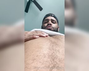 King Papi aka daddyvers - 11-01-2022 OnlyFans Video - Tell me how much you miss me while youre sniffing all over my body boy