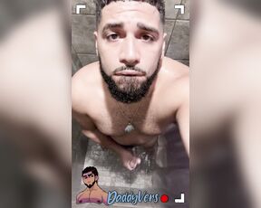 King Papi aka daddyvers - 10-05-2023 OnlyFans Video - Catch me in the gym showers I get so horny in there Like fuck