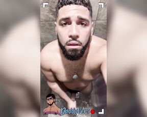 King Papi aka daddyvers - 10-05-2023 OnlyFans Video - Catch me in the gym showers I get so horny in there Like fuck