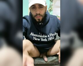 King Papi aka daddyvers - 05-25-2020 OnlyFans Video - I know its been a min since I posted  enjoy boys