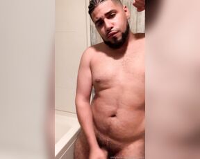 King Papi aka daddyvers - 06-22-2019 OnlyFans Video - Strip tease  part 2