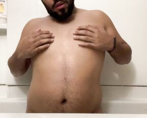 King Papi aka daddyvers - 10-08-2019 OnlyFans Video - Showering and playing with my ass till i bust