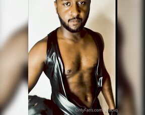 Kinky Rich aka chocliq - 10-02-2021 OnlyFans Video - Wild side