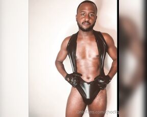 Kinky Rich aka chocliq - 10-02-2021 OnlyFans Video - Wild side