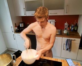 SnauwFlake aka snauwflake - 07-10-2021 OnlyFans Video - Here a little cooking video of me making pancakes, Im always trying new things to show