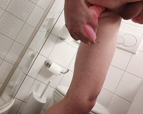 SnauwFlake aka snauwflake - 03-14-2023 OnlyFans Video - I try a new toy in the shower