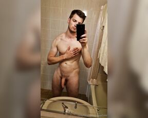 SnauwFlake aka snauwflake - 10-12-2024 OnlyFans Video - Its time to take a showerCest lheure de la douche 3