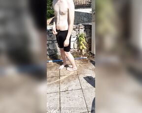 SnauwFlake aka snauwflake - 08-05-2020 OnlyFans Video - Le début de la vidéo ou lon samuse à la piscine  Il y aura pas