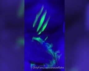 SnauwFlake aka snauwflake - 09-19-2020 OnlyFans Video - A small video made thanks to siwi87 , would you like more videos in the dark