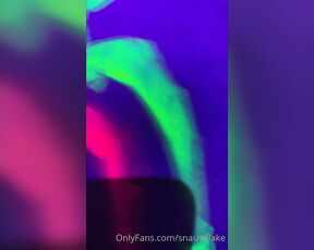 SnauwFlake aka snauwflake - 09-19-2020 OnlyFans Video - A small video made thanks to siwi87 , would you like more videos in the dark