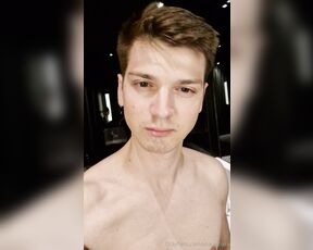 SnauwFlake aka snauwflake - 08-28-2023 OnlyFans Video - I really want to cum but Ill try to save some juice for tomorrow  Jai