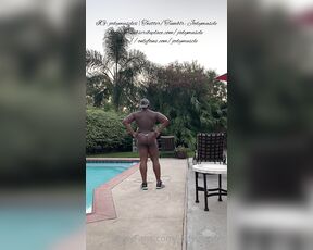 Jodymuscle aka jodymuscle - 11-17-2020 OnlyFans Video - A day at the pool