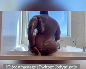 Jodymuscle aka jodymuscle - 11-27-2021 OnlyFans Video - Washing you were here with lol