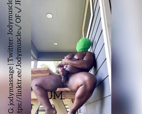 Jodymuscle aka jodymuscle - 10-15-2021 OnlyFans Video - Hanging out on my patio in Memphis