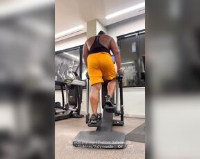 Jodymuscle aka jodymuscle - 02-03-2022 OnlyFans Video - At my private gym showing off my mASSive assyou wanna lick it