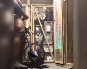 Jodymuscle aka jodymuscle - 06-27-2024 OnlyFans Video - Old vid 2021 I took in my storage unit