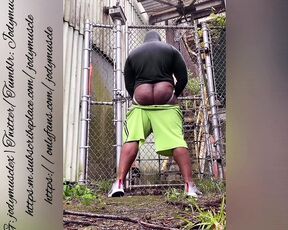 Jodymuscle aka jodymuscle - 06-01-2020 OnlyFans Video - Pulled up to a spot in the bushes on my run in dc