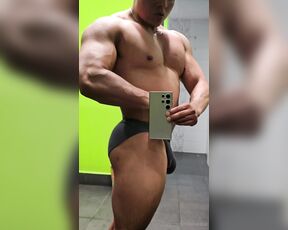 Alx Mardue aka alxmardue - 07-13-2024 OnlyFans Video - Me acompañas a entrenar  Do you want to accompany me to train