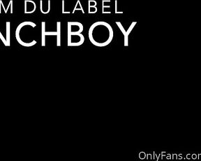 CRUNCHBOY OFFICIAL aka jess_crunchboy - 11-15-2021 OnlyFans Video - 2834 this is my last sextape in paris wth me fucked by 2 straight boys curious