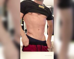 Gymnastkid589 aka gymnastkid589 OnlyFans - Dont mind the bandaid marks lol lil flex while at home quarantined