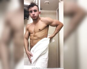 Gymnastkid589 aka gymnastkid589 OnlyFans - Might need some help drying off, whos giving me a hand )